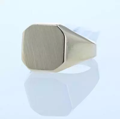 Vintage 10K Solid Yellow Gold Signet Ring - Size 8.5 • $531.84