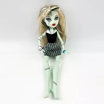 Monster High Doll HOME ICK Classroom FRANKIE STEIN 2008 Dress Bracelets • $34.99