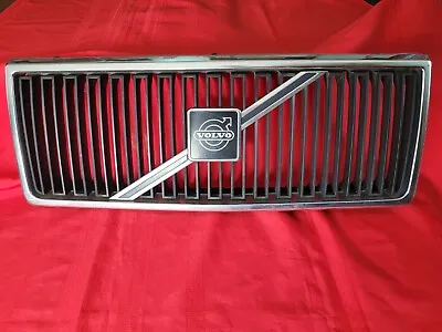 1986-1993 Volvo 240 Front Chrome Grille Assembly Oem 1312657 Rough Shape See Pic • $23