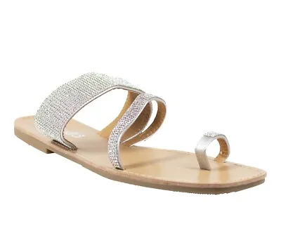 Mudd Lorita-01LP Ladies Silver Thong Sandals Size 8 • $11.99
