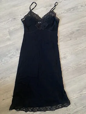 TRUE VINTAGE ARTEMIS MAGIC PROPORTIONED BLACK FULL SLIP  Petticoat 36B Regular • $19.99