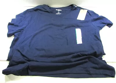  Men's ~ Short Sleeve V-Neck T-Shirt Size Medium (Navy) • $5.95