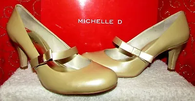 Michelle D Sz 7 Golden Ivory Patent Leather Mary Jane Bow 3  Pumps/wore Once Euc • $22.49