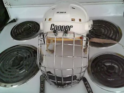 Vintage Cooper Sk2000m White Med-large Hockey Helmet W/visor-nice • $34.99