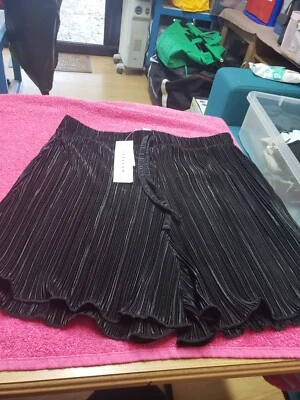 £6 • Buy Top Shop Size 10 Shorts Bnwt