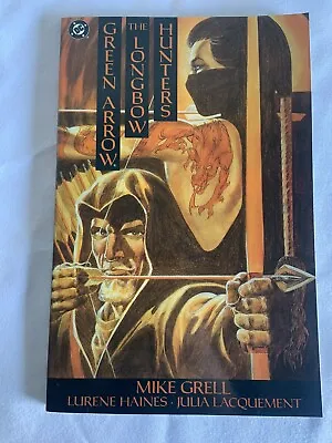 DC COMICS: Green Arrow- The Long Bow Hunters TPB Softcover 1st Print 1987 • $35