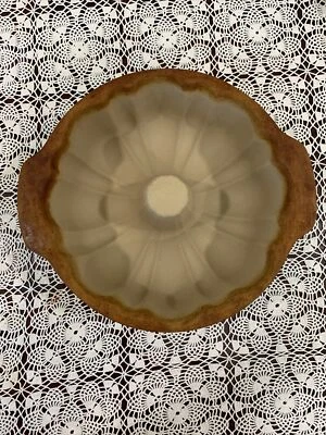$11.97 • Buy Pampered Chef 1440 Family Heritage Stoneware 10  Fluted Bundt Pan Retired