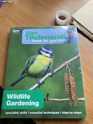 £7 • Buy Alan Titchmarsh Books 