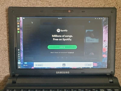 £60 • Buy Samsung N150 Netbook, 160GB HDD, MX 21.3 Linux , Bluetooth , Spotify