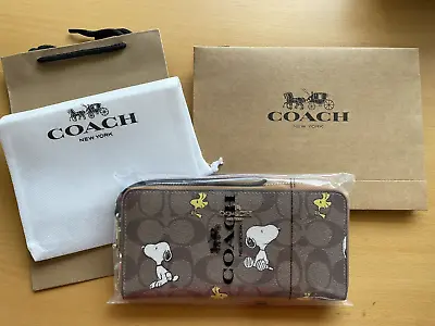 £99.24 • Buy Coach Snoopy Collaboration Peanut Zip Long Wallet With Strap