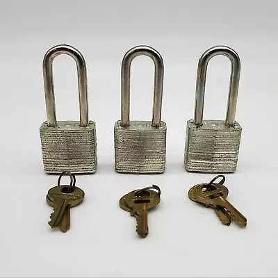 3x Master Lock Padlocks No 7. 1-5/8  L X 0.2  D Shackle Milwaukee USA Vintage • $16.99