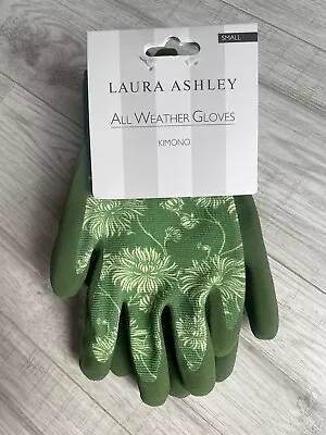 LAURA ASHLEY PAIR OF ALL WEATHER GARDEN GLOVES. KIMONO GREEN. Small • £10.99