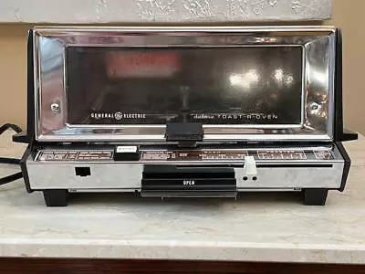 Vtg. G.E. 60's GENERAL ELECTRIC DELUXE TOASTER OVEN A5T93B *TRAY *WORKS *TESTED • $49.99