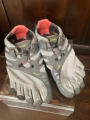 Vibram Run Five Fingers V Trail Size 9 - 9.5 Gray Barefoot Running Shoes • $39.50