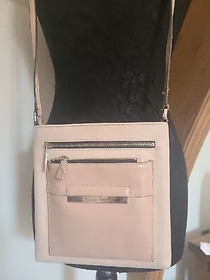 Calvin Klein Small Pink Cross Over Body Shoulder Bag - Strap Needs Replacing  • £4.99