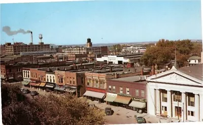 Newton Iowa Aerial View From Maytag Hotel 1950s Postcard Storefronts Cars  A/T • $7.99