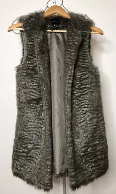 New Look Ladies Faux Fur Waistcoat Size 8 Grey Print With Pockets Immaculate • £11.95