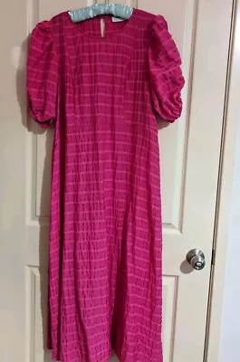 Susan's Hot Pink Dress. Size 14. • $39