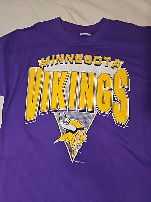 Vintage 90s Logo 7 Minnesota Vikings NFL T-Shirt 1992 USA Size XL • $19.95