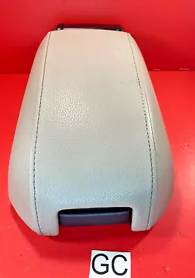 GC   2003-2014  Volvo XC90 Center Console Lid Armrest Arm Rest Light  Gray OEM • $109.99