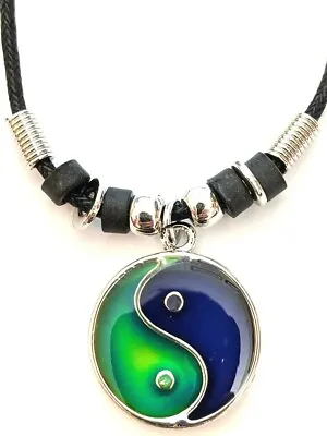 NEW Color Change Ying Yang Mood Yin Pendant Necklace  • $9.88