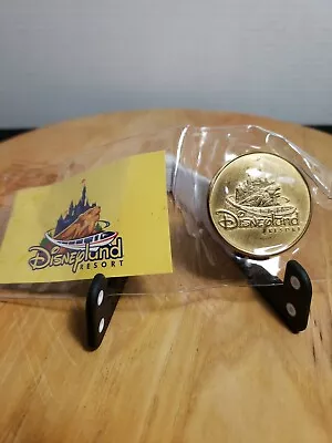 Nice Vintage Disneyland Resort Commemorative Coin  • $25.99