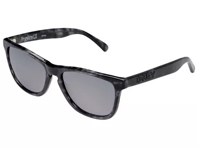 Oakley Frogskins LX Sunglasses OO2043-08 Dark Grey Tortoise/Black Iridium • $119.99