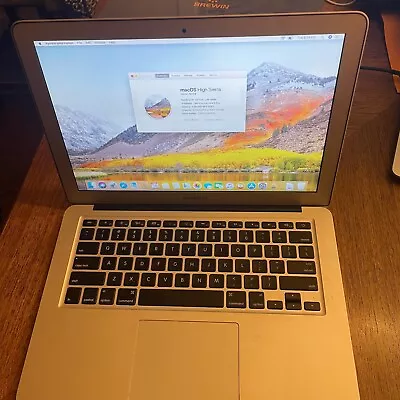 Apple MacBook Air 2010 13 Inch Laptop 4GB Core 2 Duo 128GB SSD • $29.99