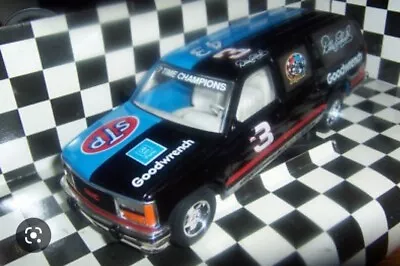 $14.99 • Buy Brookfield Dale Earnhardt & Richard Petty 7 Time Champion Die Cast Suburban 1:25