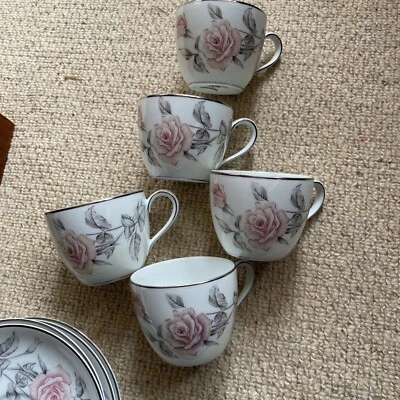 £9.99 • Buy Noritake China Roseglen #5601 Tea Cup/Coffee Cup Saucers Made In Japan Set Of 5