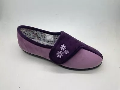 Ladies Shoes Panda Ezalia Purple/Lilac Slippers CLEARANCE Size 8  • $30