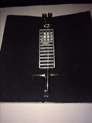 Mackintosh Chair Back W19 Scarf  Brooch And Kilt Pin Pewter 3   7.5 Cm • £7.99