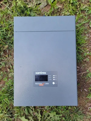 $475 • Buy Xantrex Freedom XC 2000w 12V Pure Sine Wave Inverter Charger