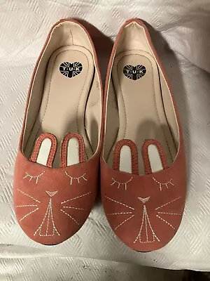 Tuk Kitty Cat Shoes Women Sz 7 Salmon Color Suede See Description  • $29.99