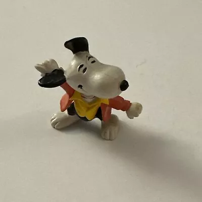 Vintage Peanuts Snoopy Figure Dancing Posing C14 • $8