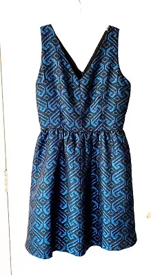 C. LUCE Womens Sleeveless V-Neck Texture Dress With Pockets Size Small • $16.99