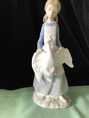 Lladro Nao Figurine Girl Holding Flapping Goose • £14