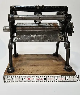 Patented 1906 Antique Vitantonio - Cast Iron Hand Crank Pasta Machine • $169.95