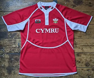 Manav Wales Cymru Welsh Red Fan Supporter Short Sleeved Rugby Shirt Jersey Top M • £17.99