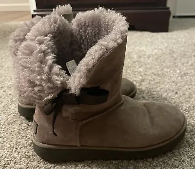Ugg Classic Knot Style Smoked Plum Size 7.5 Boots Shoes Suede • $24.99