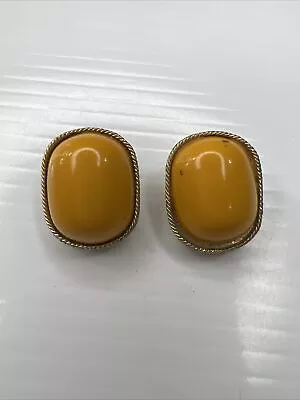 H3 MARVELLA Gold Yellow Resin Cameo Clip On Boho 70s Retro Earrings • $6