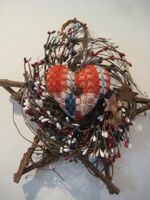 $18 • Buy Primitive Grapevine Star - Antique Coverlet Heart - Patriotic Wall Door Hanger