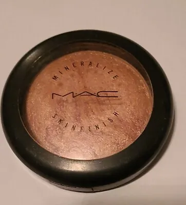 Mac Glissade Mineralize Skinfinish Highlight Powder Limited Edition  • £38.99