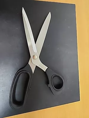 KAI  Dressmaking Shears Scissors N5250 Ergonomic Soft Handle • $23.99