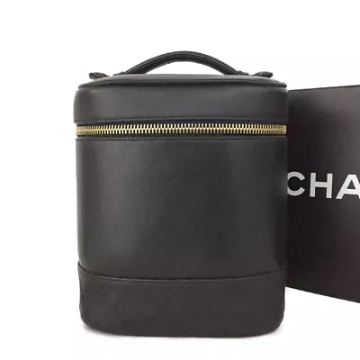 CHANEL CC Logo Lambskin Cosmetics Vanity Hand Bag Black/9Y0940 • £0.80