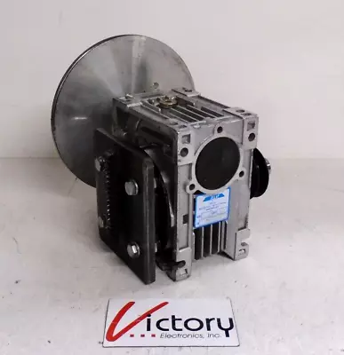 $80 • Buy Used IPTS Blue Line Gear Speed Reducer | Model: 1BL040 (or IBL040) | Ratio: 1:60