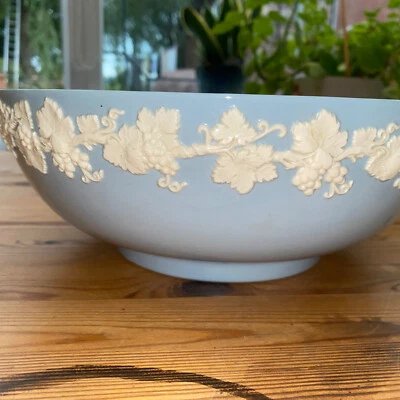 £25 • Buy Wedgewood Embossed Queen's Ware - Etruria & Barlaston Blue Bowl 10”