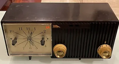 Vintage 1956 MOTOROLA PLACIR Model 56CS1-A Tube AM Clock Radio • $64.99