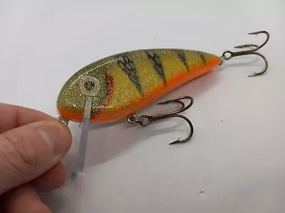 4.5  Smoker Tackle S.S. Shad Glitter Perch Crankbait Jerkbait Musky Lure • $24.99