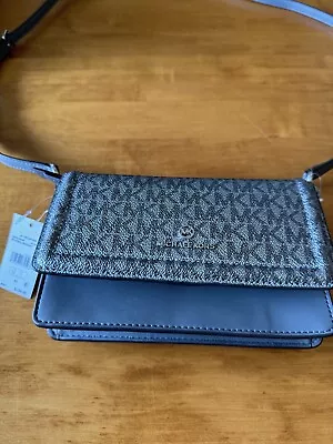 Michael Kors Jet Set Charm Small Phone Crossbody • $50